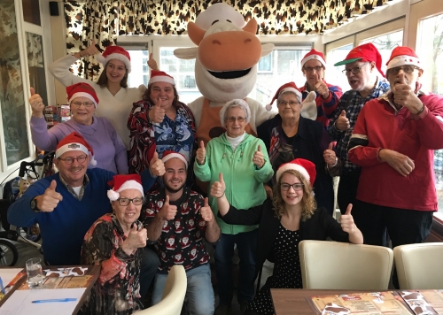 Deelnemers aan de poëzieworkshop bij Pannenkoe Gouda - Foto Pannenkoe